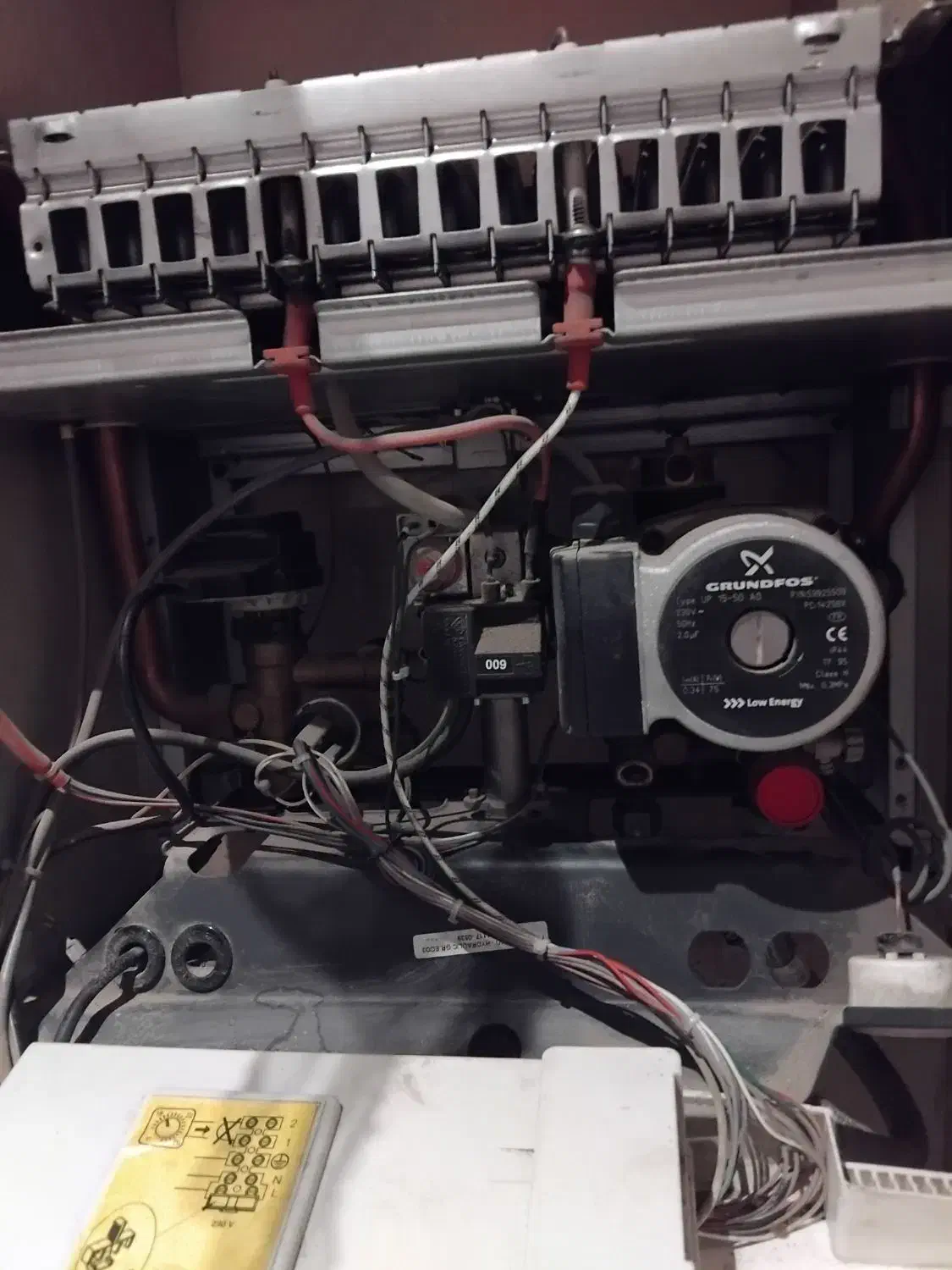 نصب، تعمیر، سرویس انواع پکیج شوفاژ دیواری گازی|آبگرمکن، پکیج، شوفاژ|تهران, اختیاریه|دیوار