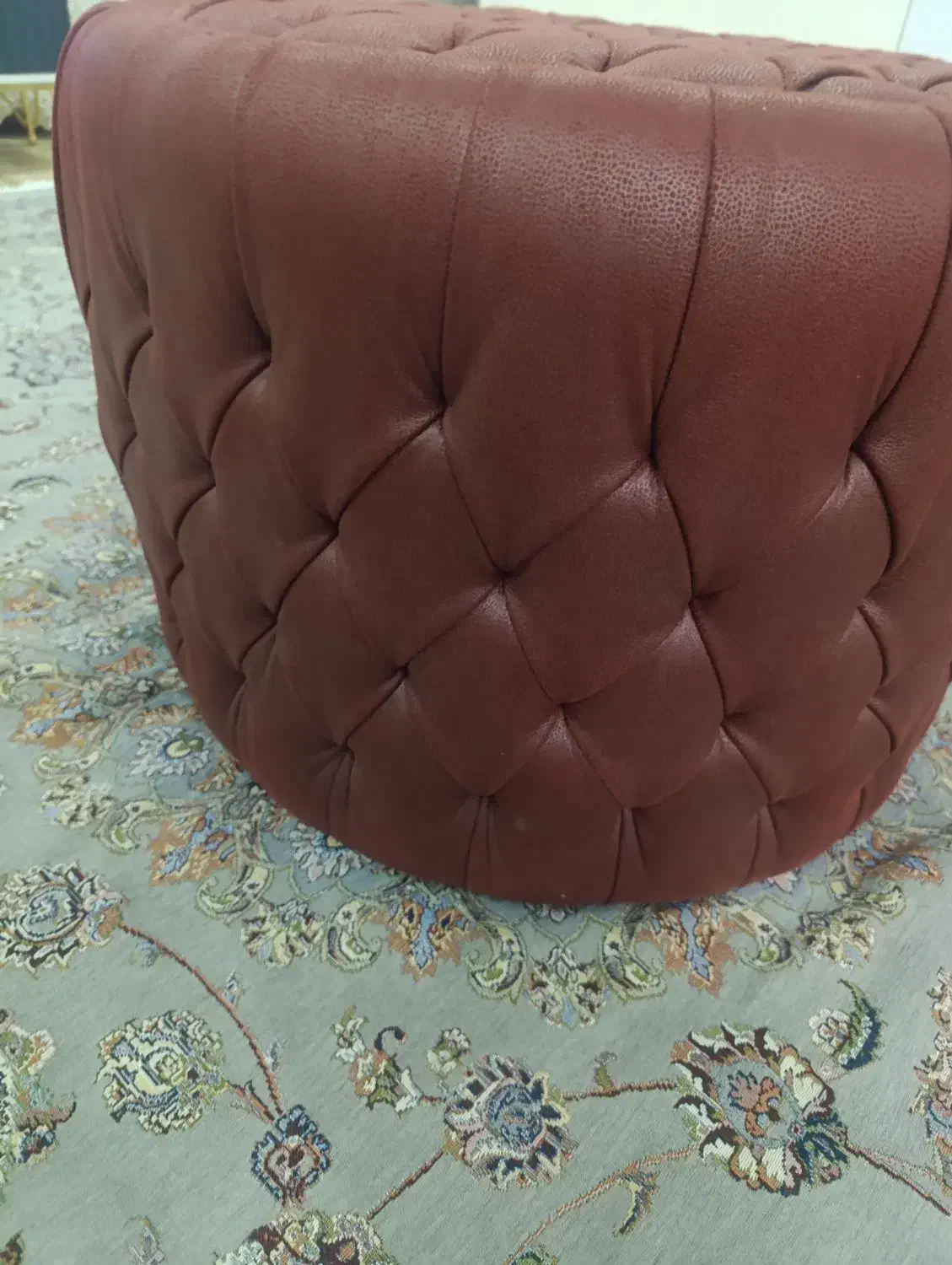 پاف گرد چرم|مبلمان خانگی و میز عسلی|اسلامشهر, شهرک احمدیه|دیوار