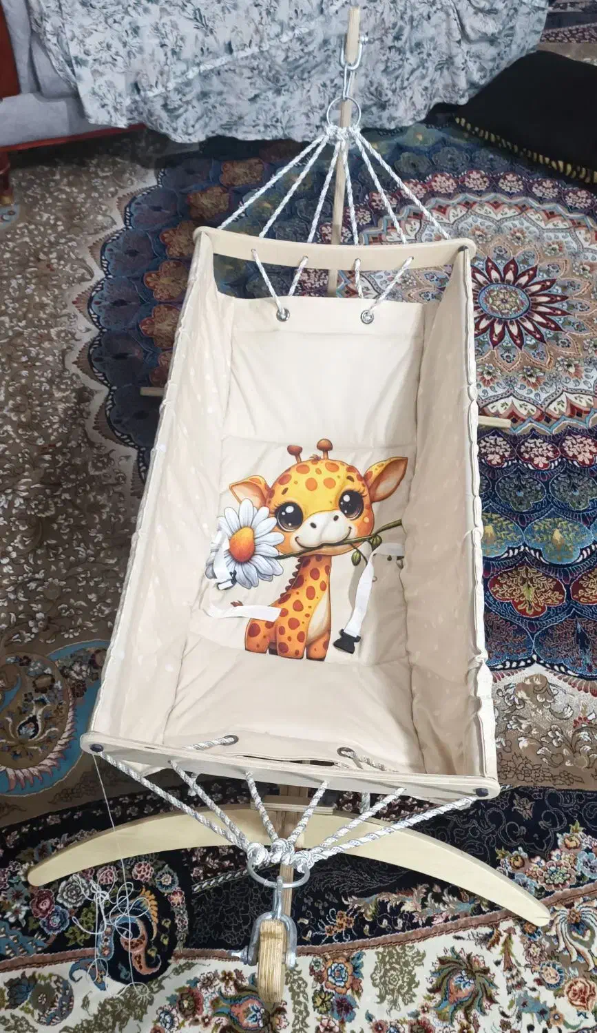 گهواره|تخت و صندلی بچه|شیروان (خراسان), |دیوار