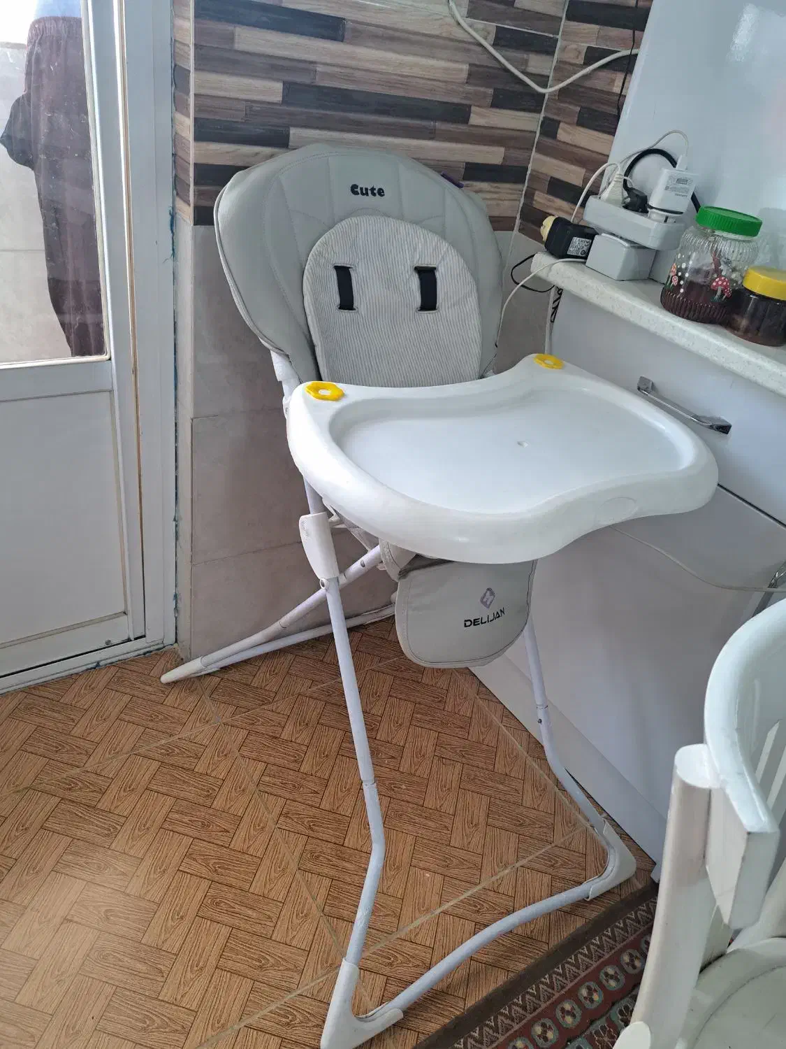 صندلی غذای کودک نو|میز و صندلی غذاخوری|رشت, تازه آباد|دیوار