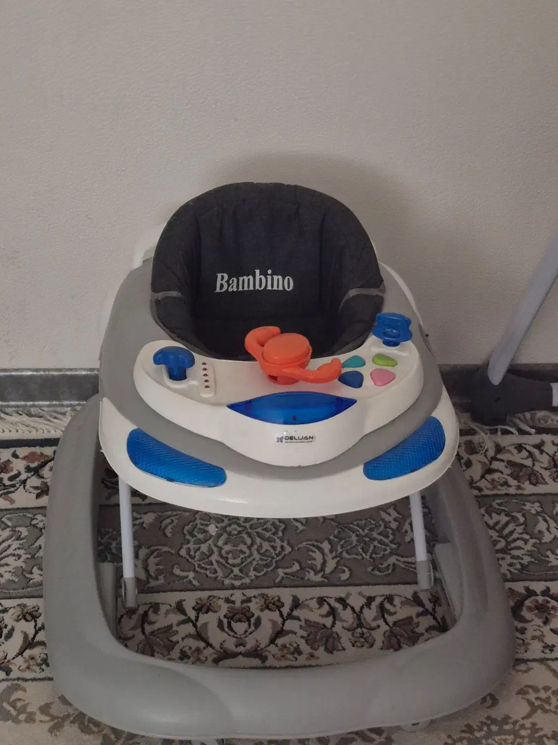 فروش صندلی غذا کودک و روروئک مارک دلیجان|تخت و صندلی بچه|شاهین‌شهر, فردوسی|دیوار