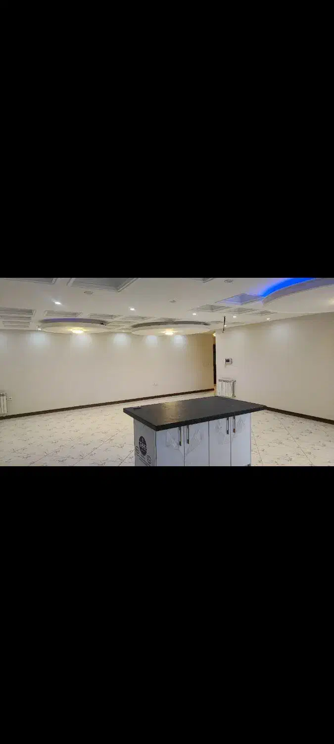 120 متر نوساز تخلیه با پارکینگ و آسانسور  کسری