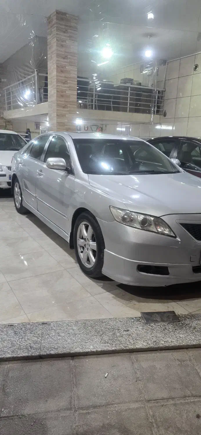 تویوتا کمری se|خودرو سواری و وانت|فلاورجان, |دیوار