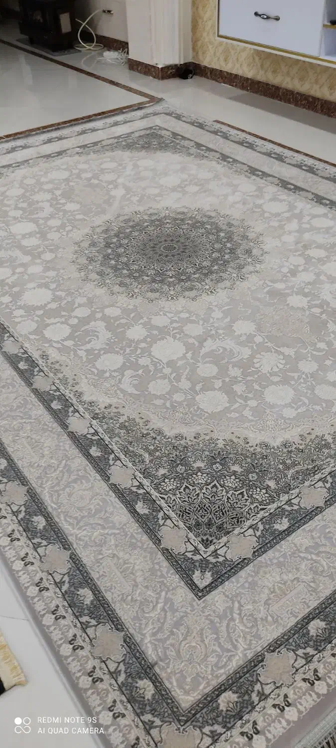 دو عدد فرش نه متری 1200شانه در حد نو|فرش|خرمآباد, |دیوار