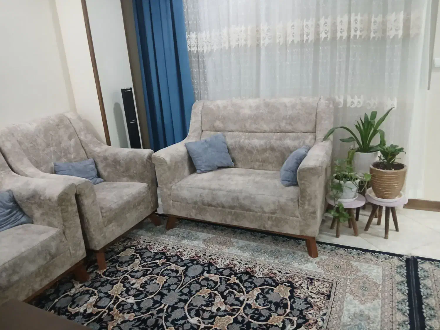 مبل راحتی ۷نفره با میزعسلی|مبلمان خانگی و میز عسلی|تهران, والفجر (افسریه)|دیوار