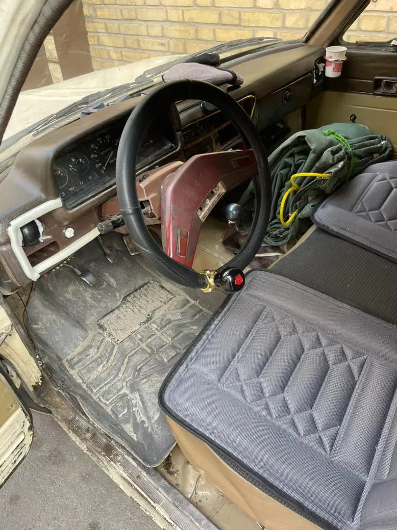 وانت تویوتا مدل ۱۹۸۳|خودرو سواری و وانت|اصفهان, باغ زرشک|دیوار