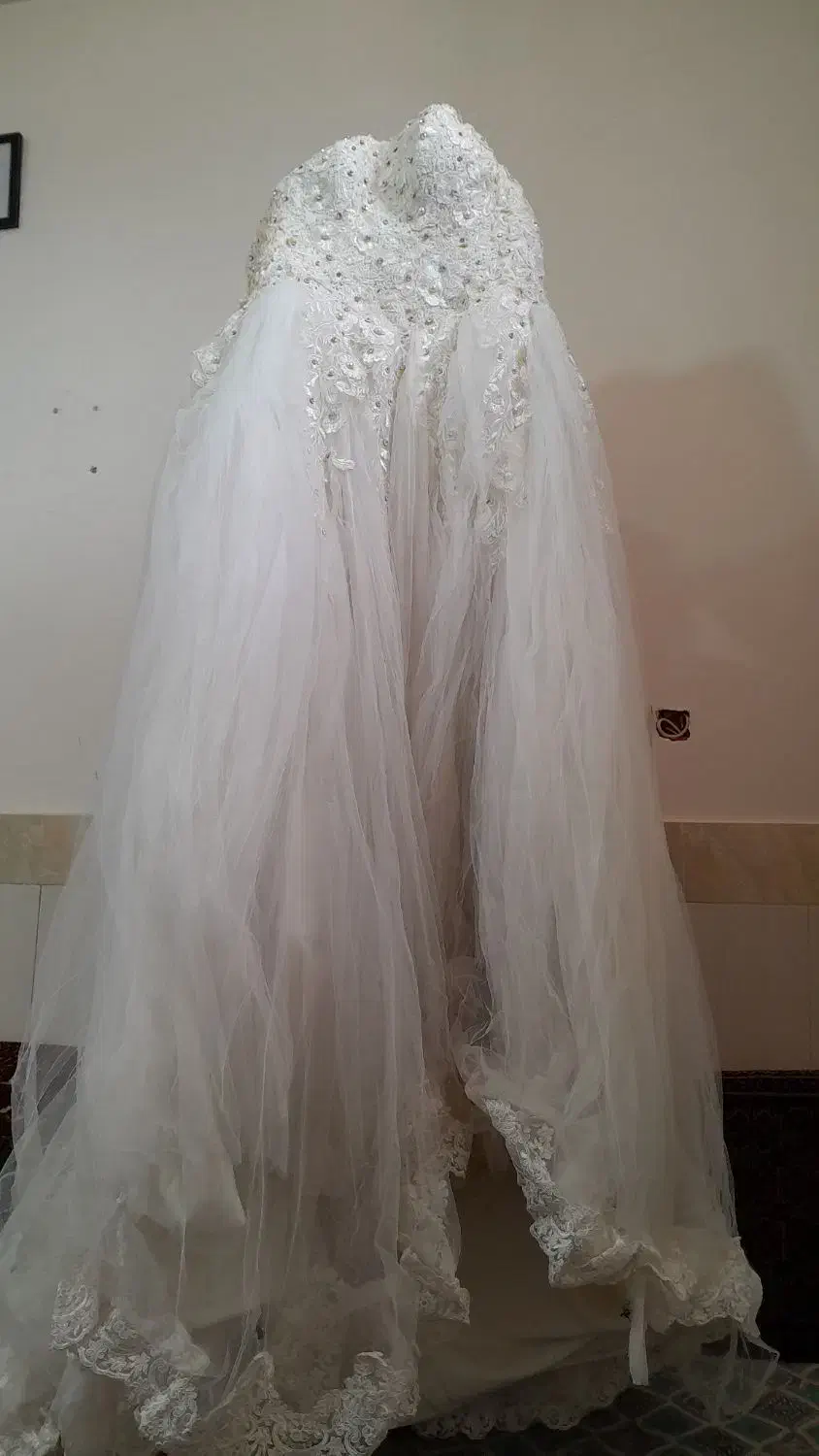 چند عدد لباس عروس|لباس|تربتحیدریه, ترمینال|دیوار