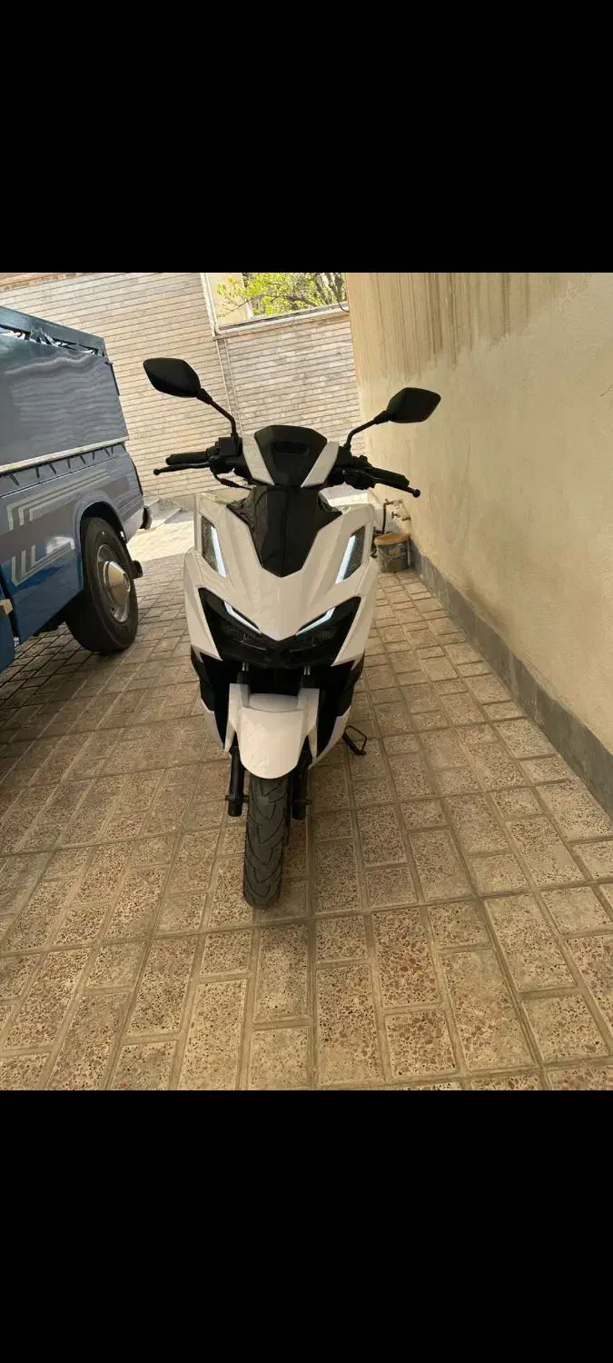 طرح کلیک واریو 170 نیو فیس|موتورسیکلت|اندیشه, اندیشه فاز ۱|دیوار