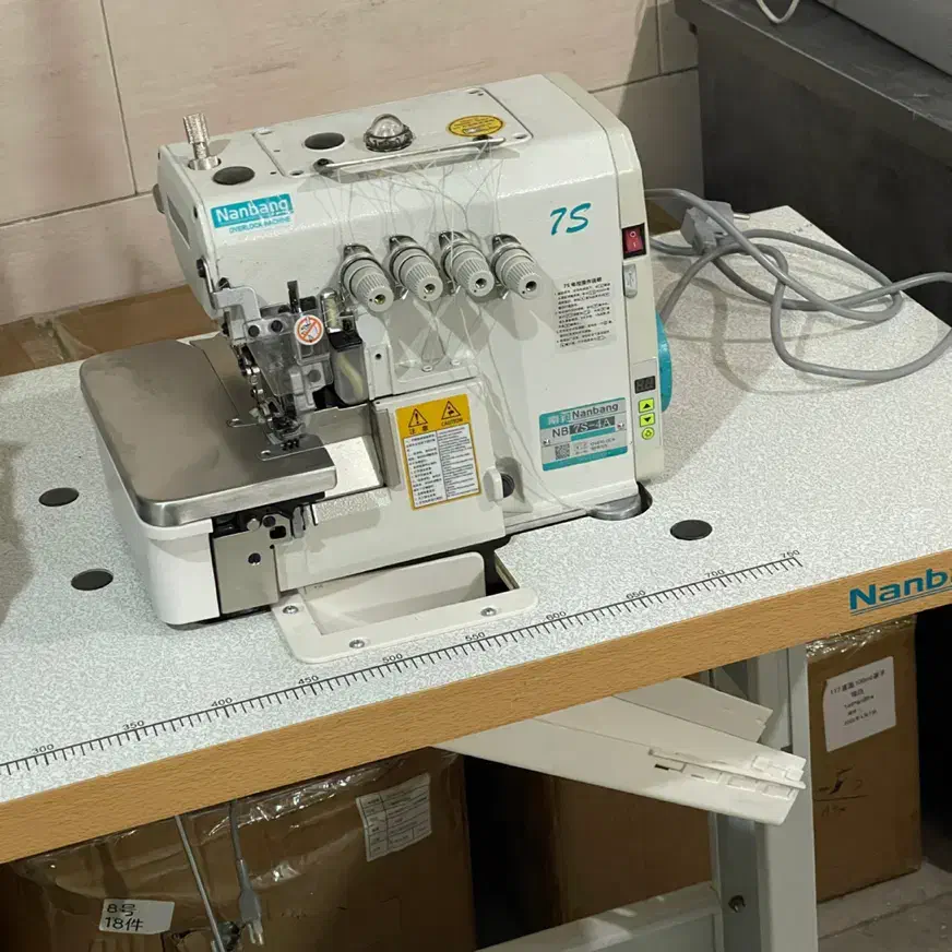 سردوز صنعتی ۴ نخ نانبنگ NB-7S-4A (در حد نو)|چرخ خیاطی و ریسندگی|تهران, چیتگر شمالی|دیوار