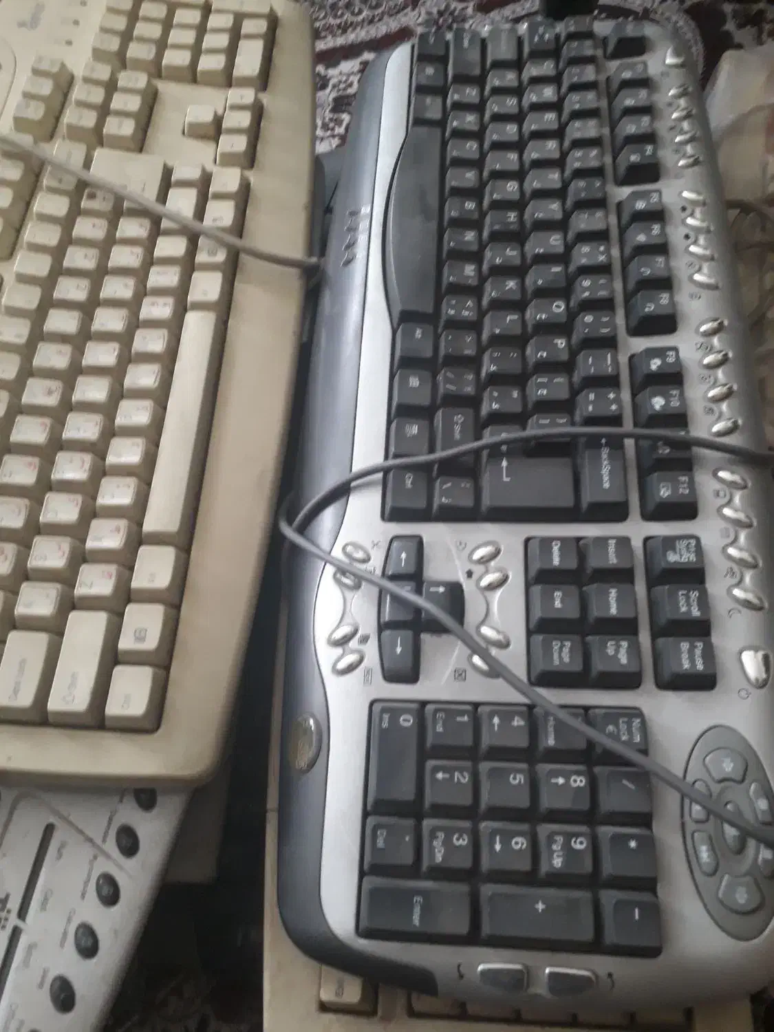 کیبورد اسپیکر و مانیتور  کامپیوتر|قطعات و لوازم جانبی رایانه|اصفهان, سرچشمه|دیوار