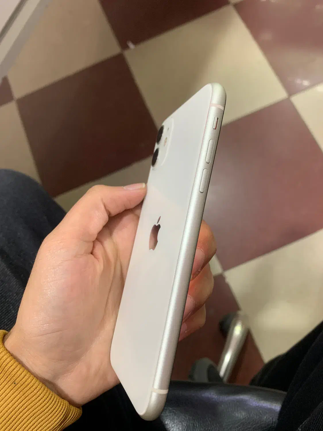 ایفون ۱۱ نرمال ۱۲۸ دوسیم|موبایل|ملایر, |دیوار