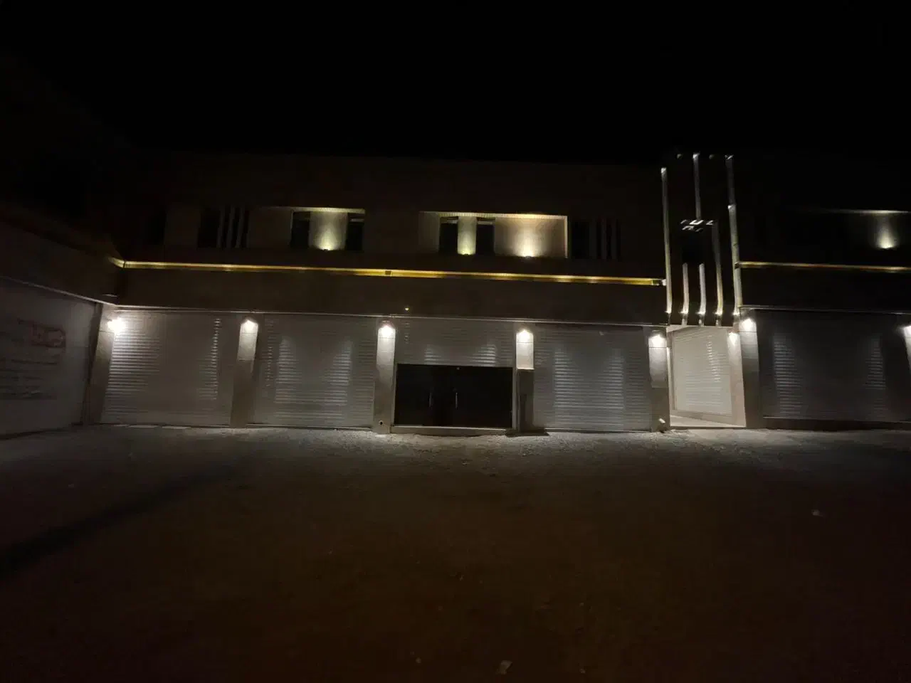 اجاره مغازه در بازار کاج محله c3|اجارهٔ مغازه و غرفه|فولادشهر, C3|دیوار