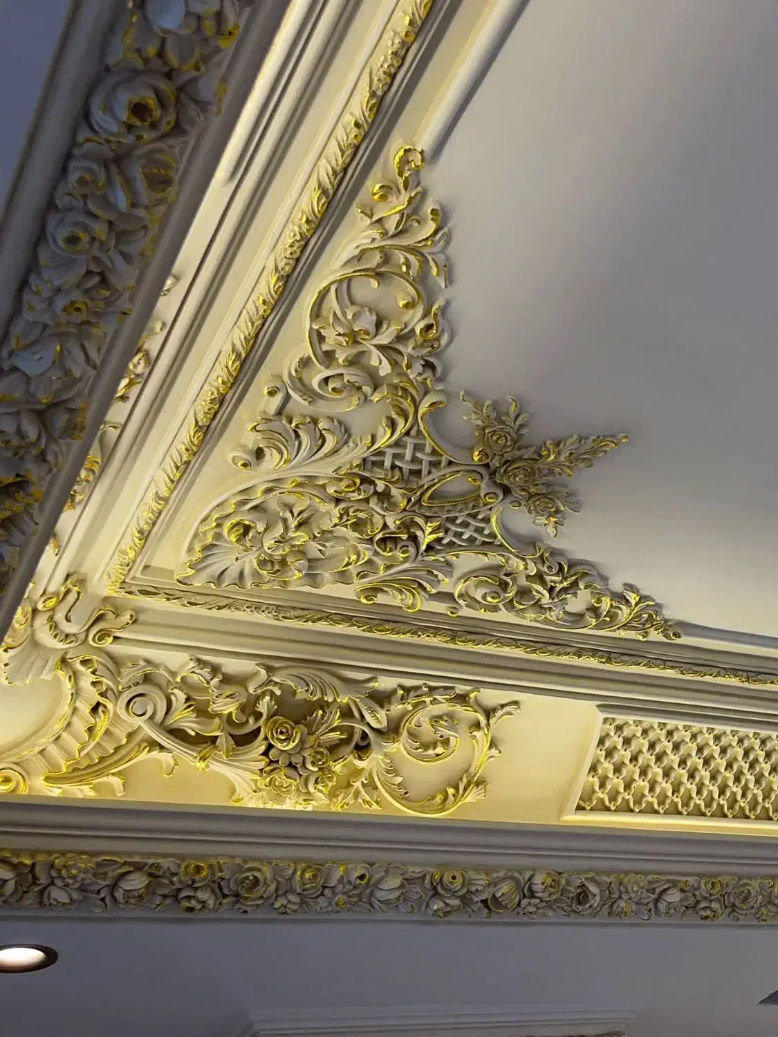 گچبری پیش ساخته میکروسمنت پتینه گچ سمنان نقاشی|خدمات پیشه و مهارت|کیش, |دیوار