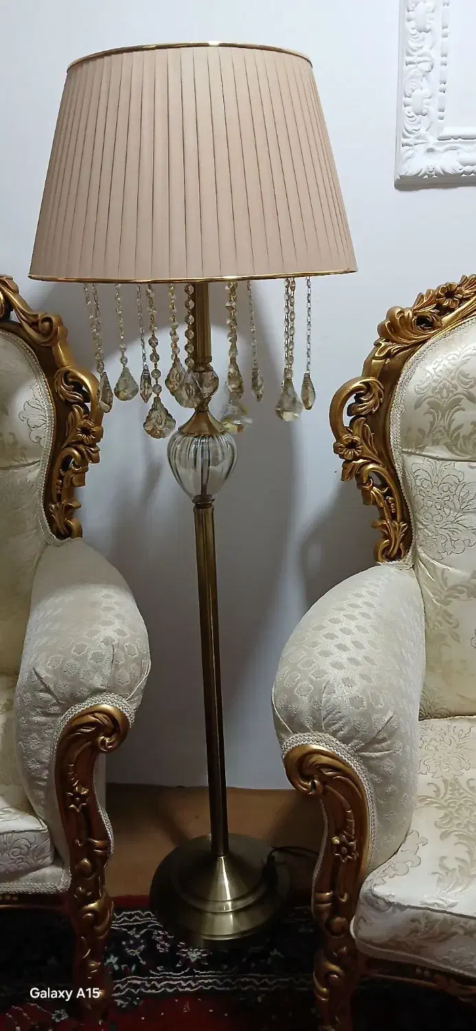 اباژور ایستاده|چراغ خواب و آباژور|قم, علی آباد|دیوار