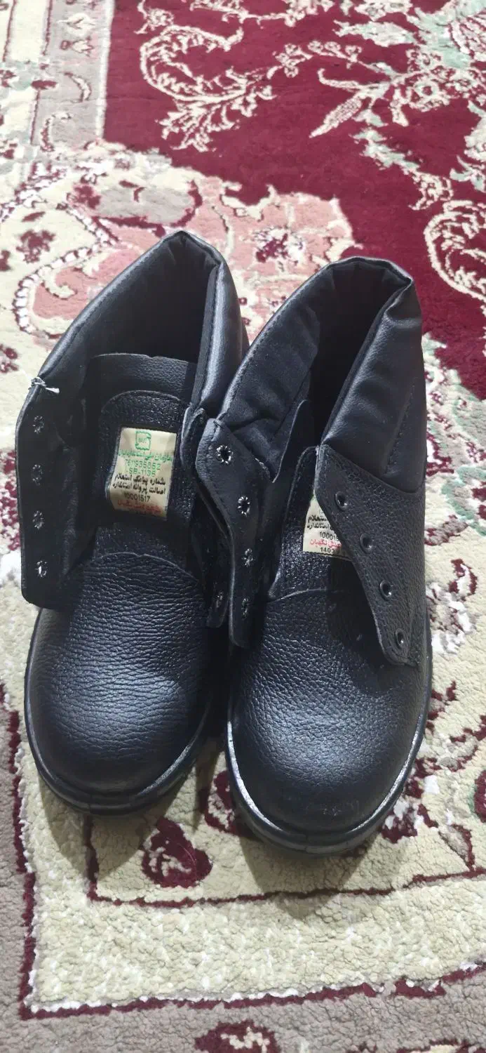 کفش ایمنی نگهبان|کیف، کفش، کمربند|یاسوج, |دیوار