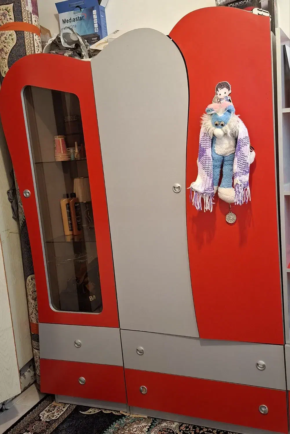 سرویس خواب|تخت و سرویس خواب|رباط‌کریم, شترخوار|دیوار