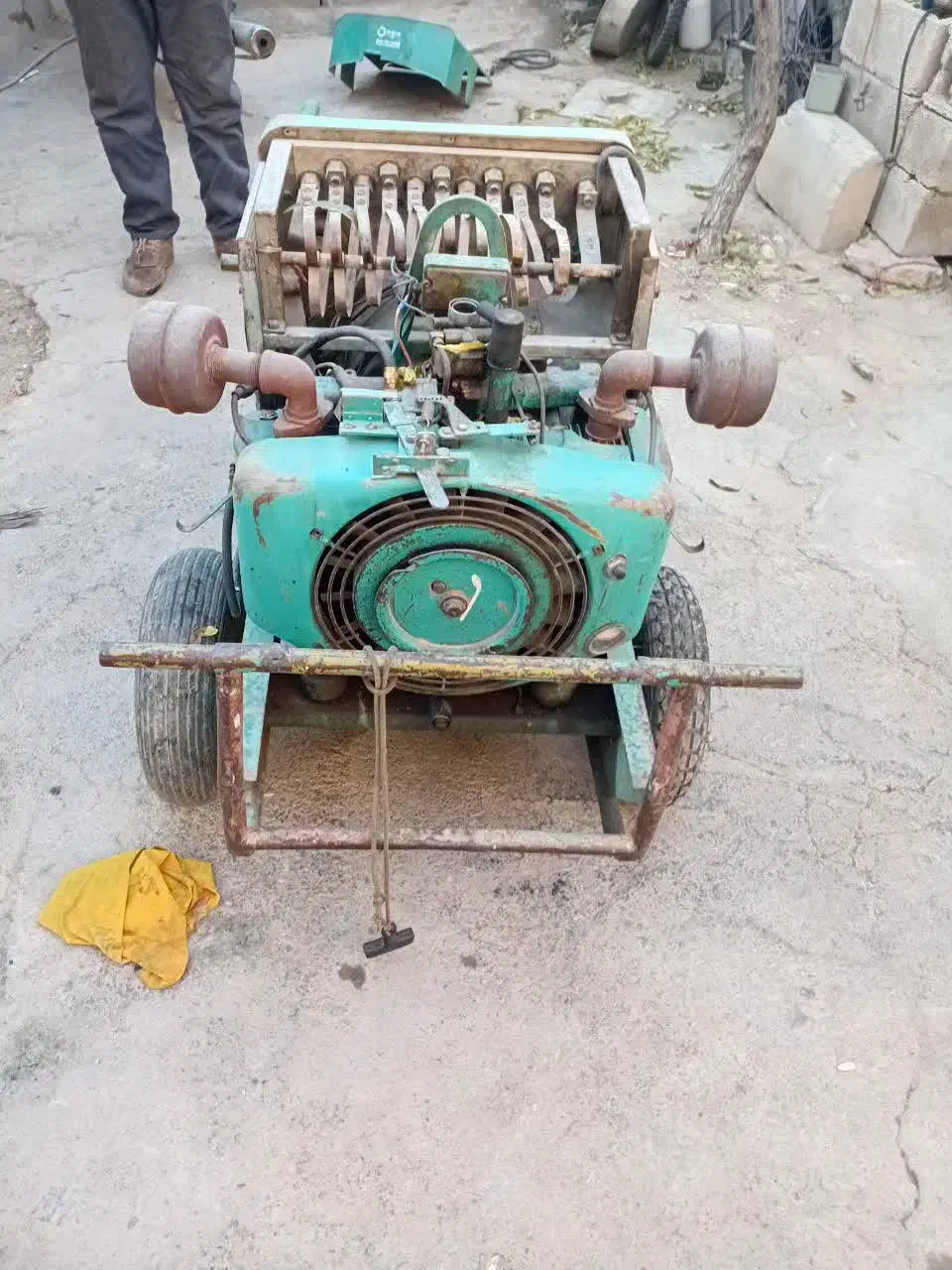 موتور جوش جفت سیلندر|ماشین‌آلات صنعتی|خنداب, |دیوار