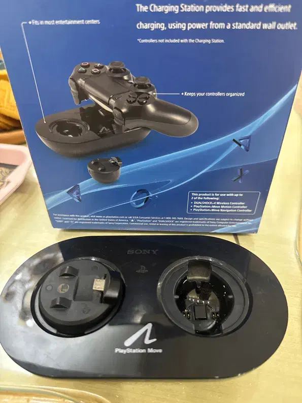 شارژر دسته و موو ps4|کنسول، بازی ویدئویی و آنلاین|اندیشه, شهرک مریم|دیوار