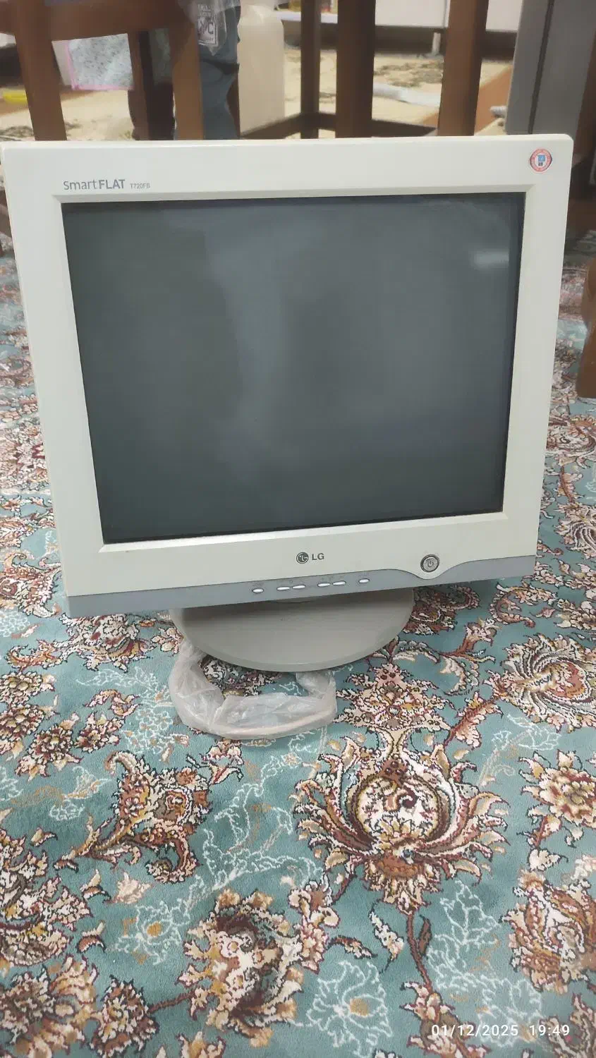 مانیتور ال جی smart flat T720 FB|رایانه رومیزی|قم, محمد آباد|دیوار