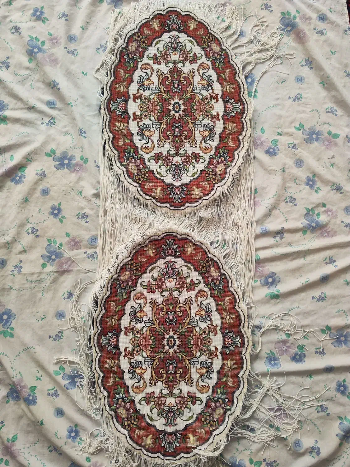 فرش دستباف بیضی|فرش|عجب شیر, |دیوار