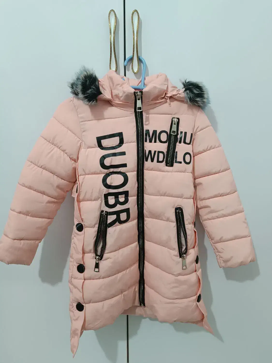 کاپشن در حد نو خارجی با تخفیف|کیف، کفش، کمربند|ایلام, |دیوار