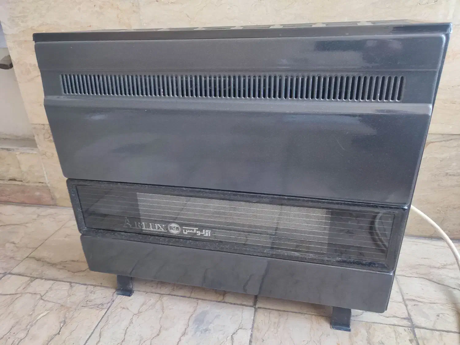 بخاری گازی بزرگ|بخاری، هیتر، شومینه|آباده, |دیوار