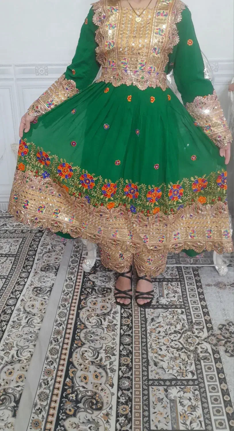 لباس محلی|لباس|تهران, شوش|دیوار