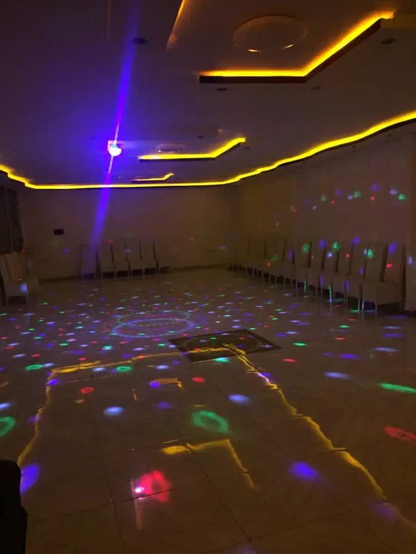 باغ تالار|اجارهٔ کوتاه‌مدت ویلا و باغ|مشکین‌دشت, |دیوار