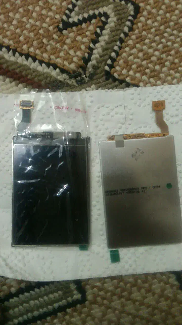 فروش ال سیدی فلت و تاچ گوشی های قدیمی|لوازم جانبی موبایل و تبلت|اصفهان, شهرک کاوه|دیوار