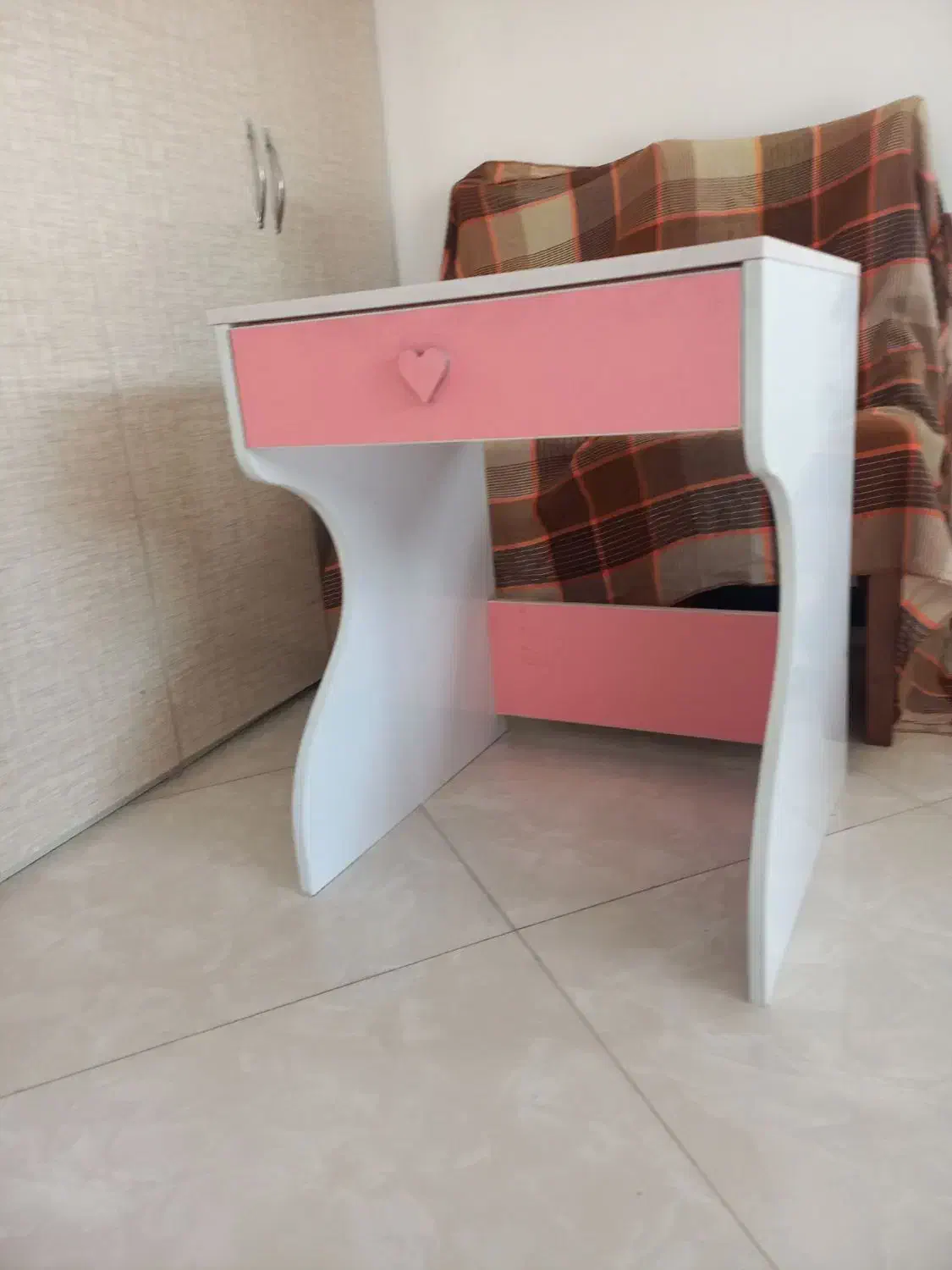 میز تحریر|میز تحریر و کامپیوتر|قائم‌شهر, |دیوار