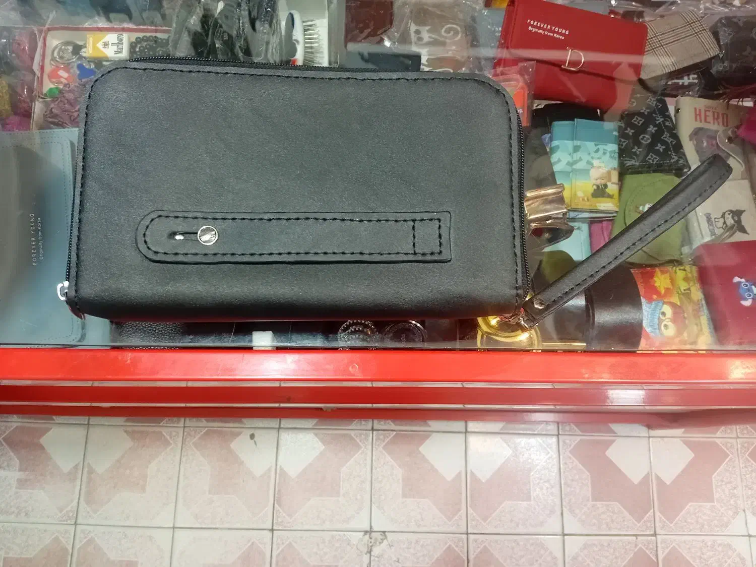 ی کیف برای پول، کارت، عکس، گوشی و دسته چک.|کیف، کفش، کمربند|تویسرکان, |دیوار