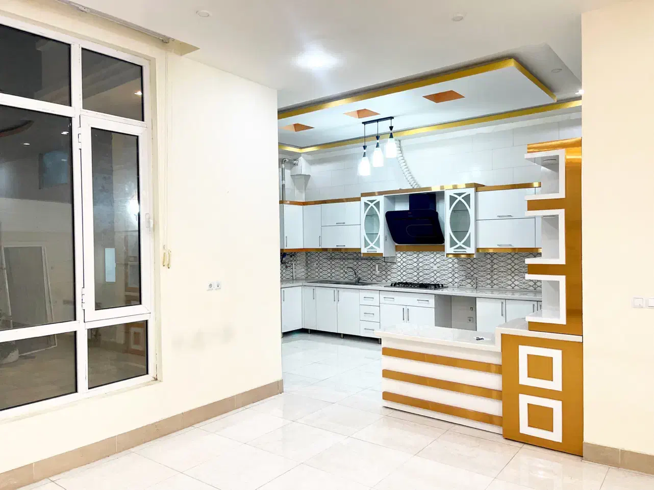 فروش ویلایی خیابان بسیج فول امکانات بهترین موقعیت|فروش خانه و ویلا|کاشمر, |دیوار