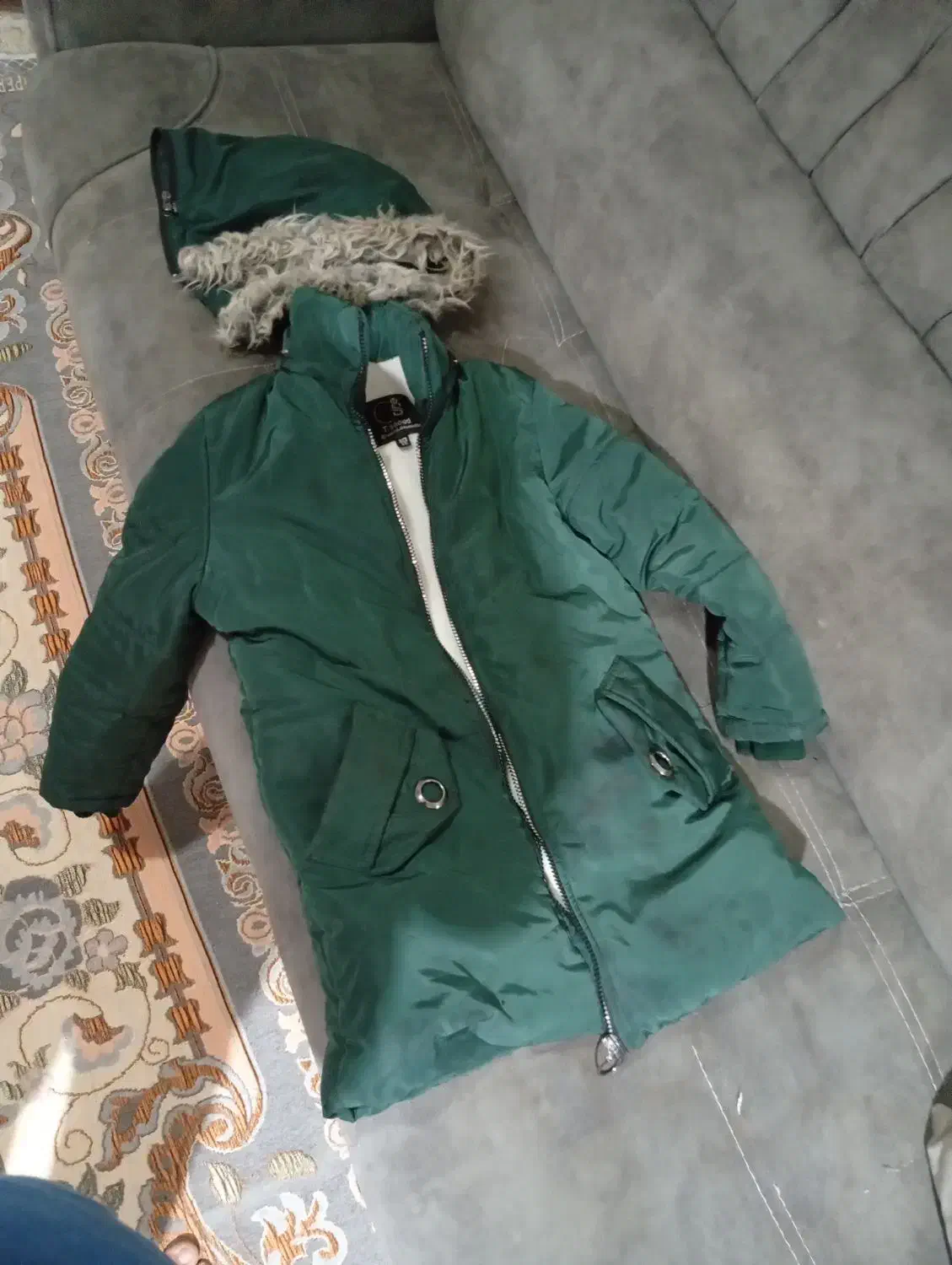 کابشن دخترانه در حد نو فقط باید شسته شه|کفش و لباس بچه|همدان, |دیوار