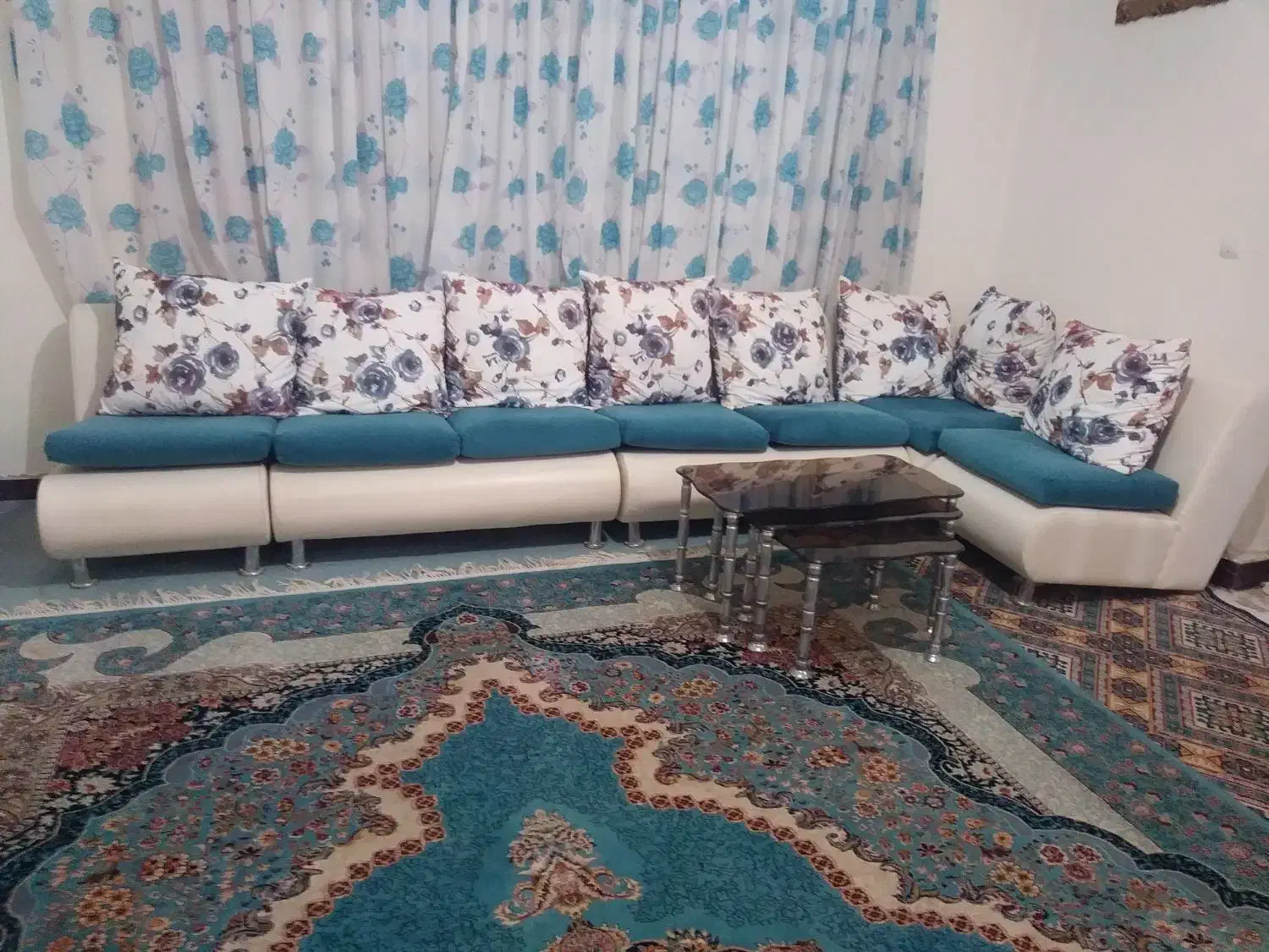 مبل راحتی|مبلمان خانگی و میز عسلی|گلبهار, شهر جدید گلبهار|دیوار