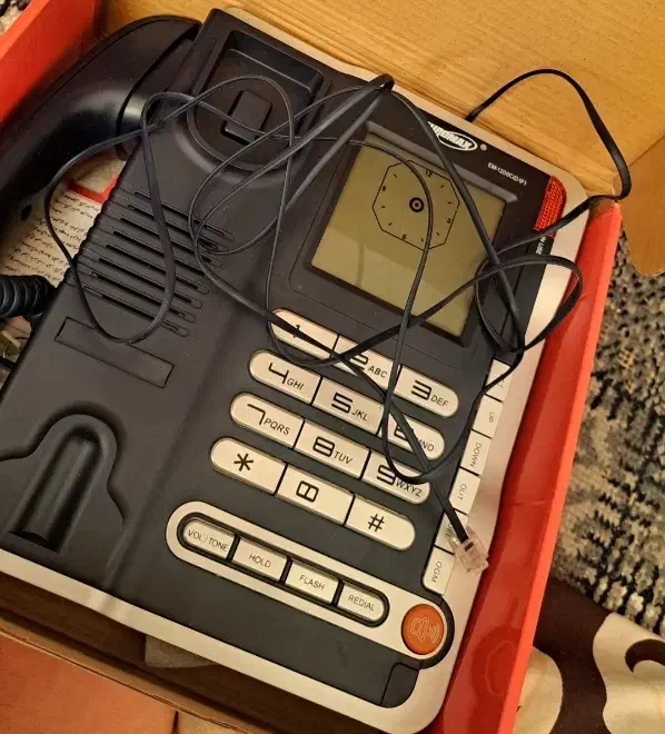 ت لفن|تلفن رومیزی|شیراز, محراب|دیوار