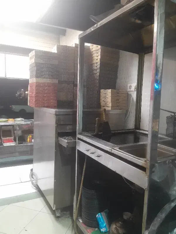 پیک موتوری و کارگر ساده|استخدام خدمات فروشگاه و رستوران|اندیشه, اندیشه فاز ۱|دیوار