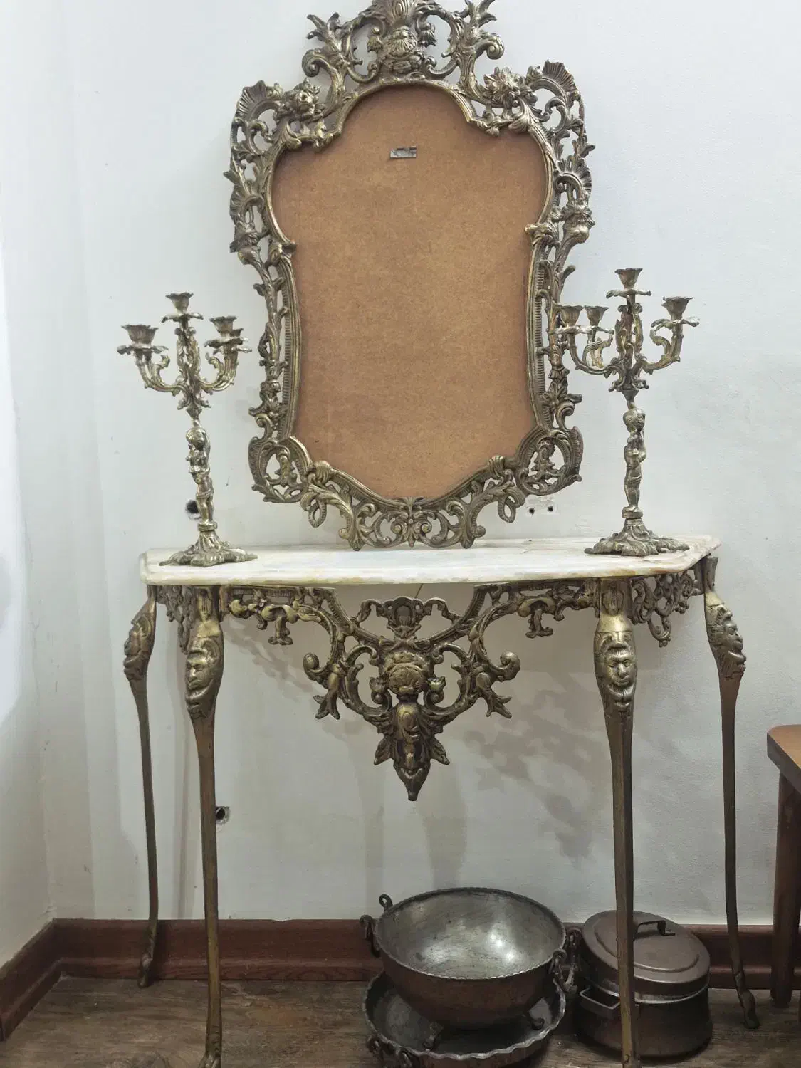 کلکسیونی و قدیمی.معاوضه انجام میشود|مبلمان خانگی و میز عسلی|قائم‌شهر, |دیوار