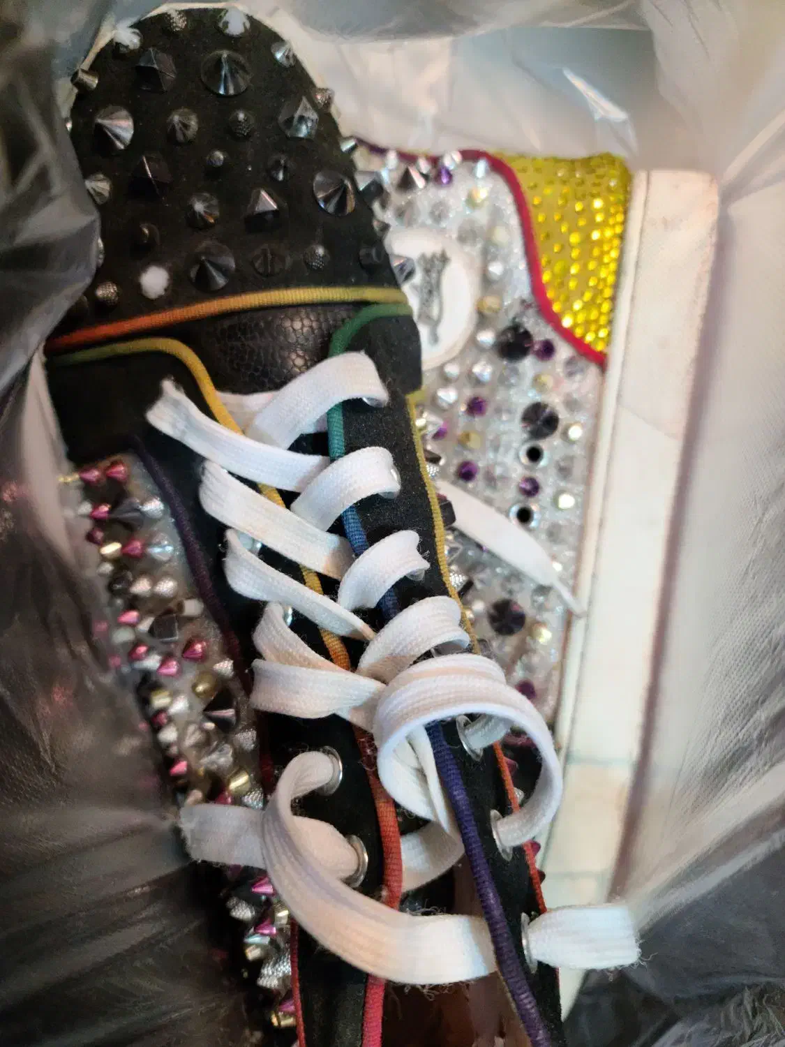 کفش لوبوتین مجانی|کیف، کفش، کمربند|بندرعباس, |دیوار