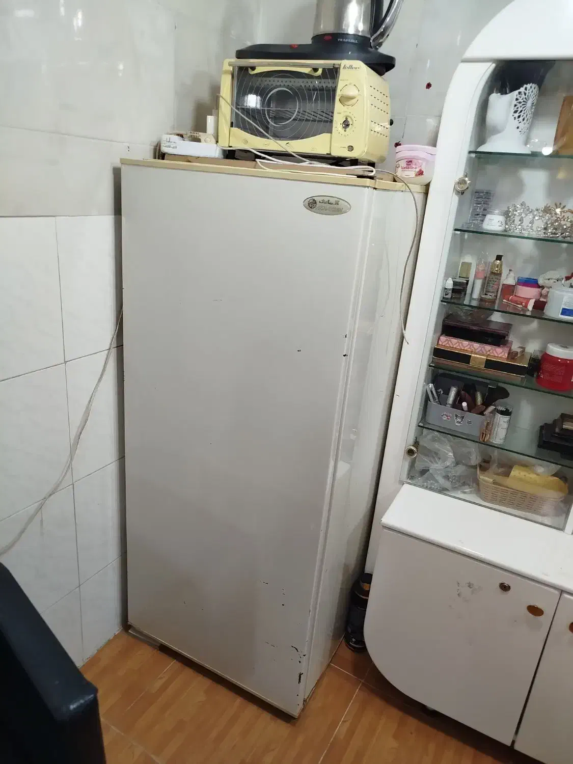 یخچال آزمایش در حد نو به دلیل کمبود جا|یخچال و فریزر|جوانرود, |دیوار