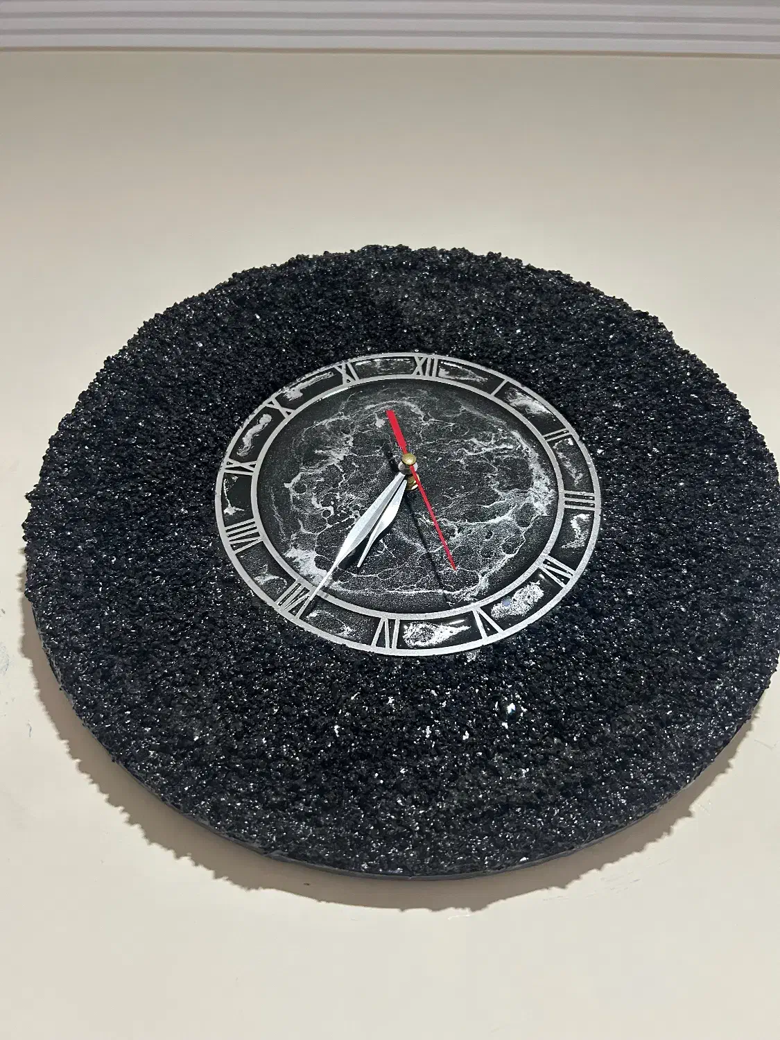 ساعت دیواری کریستالی خاص و لوکس|ساعت دیواری و تزئینی|تهران, فلسطین (میدان انقلاب)|دیوار