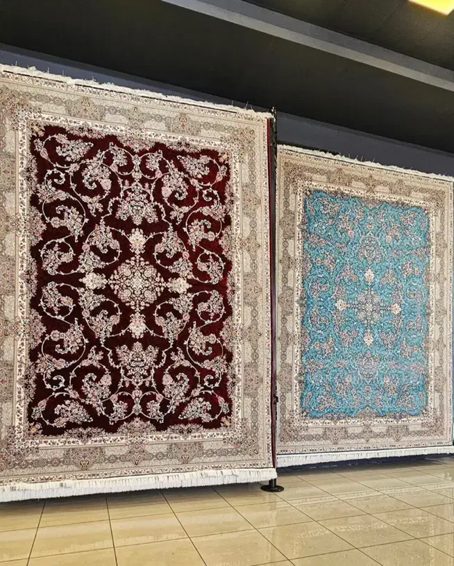 فرش فرش بدون حاشیه و بدون ترنج وسط/۳۰۰۵|فرش|شیراز, لاله|دیوار