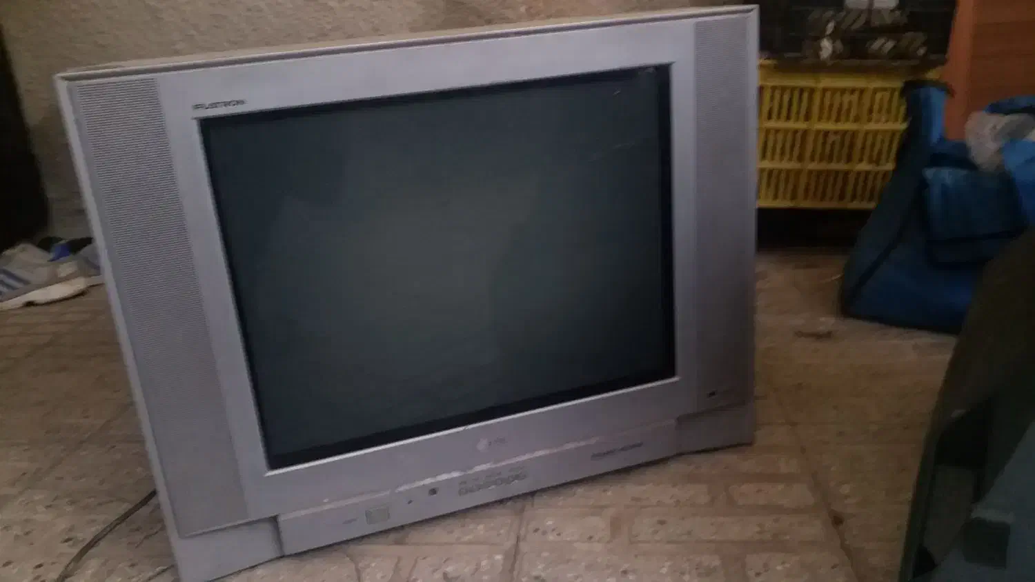 معامله.خریدتلویزیون خراب ازکار افتاده|تلویزیون و پروژکتور|خرمدره, |دیوار