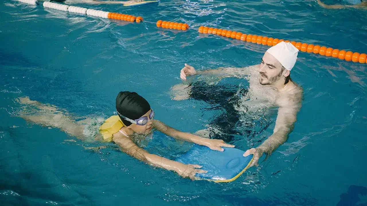 آموزش شنا در صدرا|خدمات آموزشی|صدرا-فارس, فاز ۱|دیوار