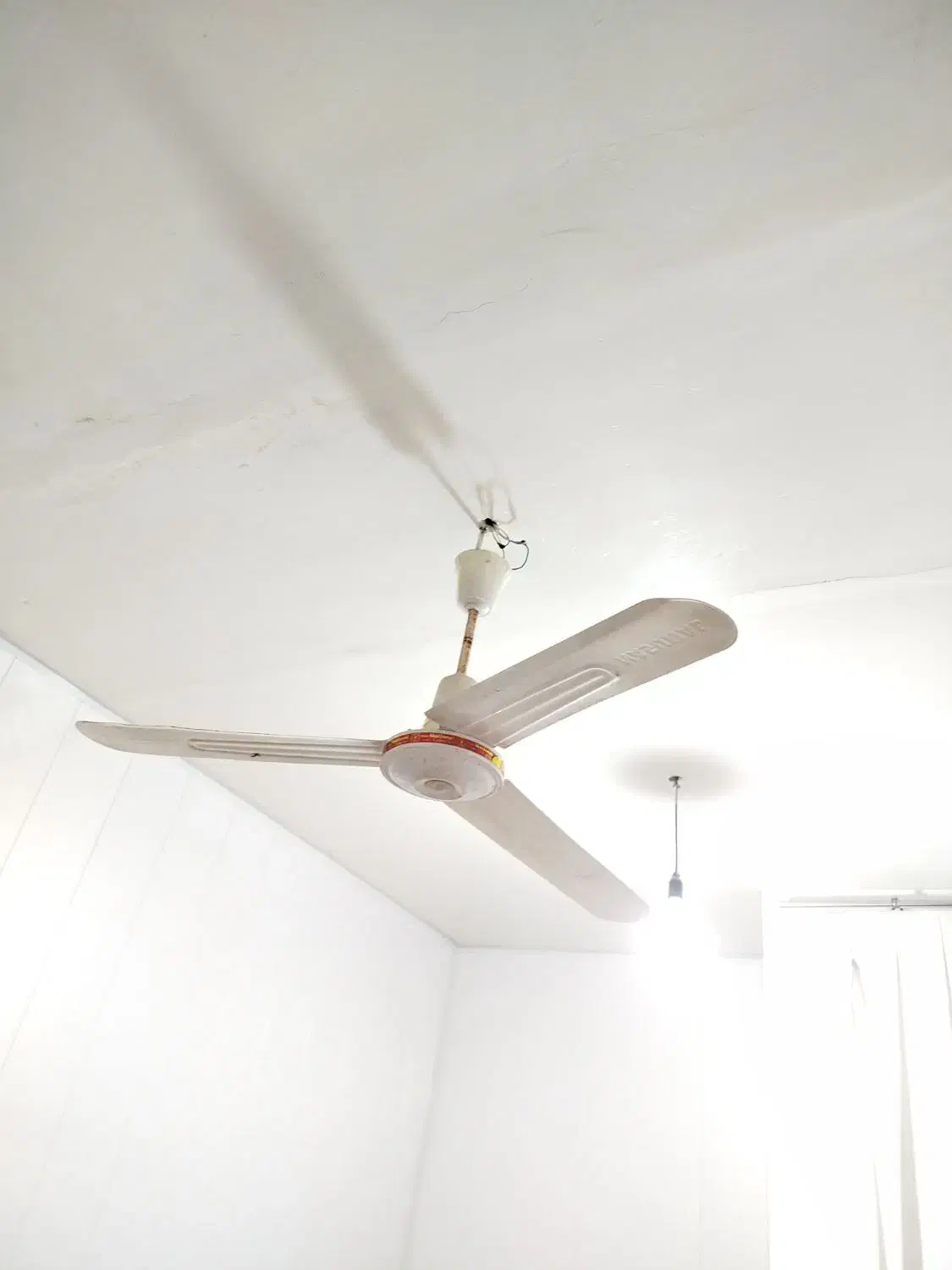 پنکه سقفی|پنکه و تصفیهکنندهٔ هوا|بندر ماهشهر, |دیوار