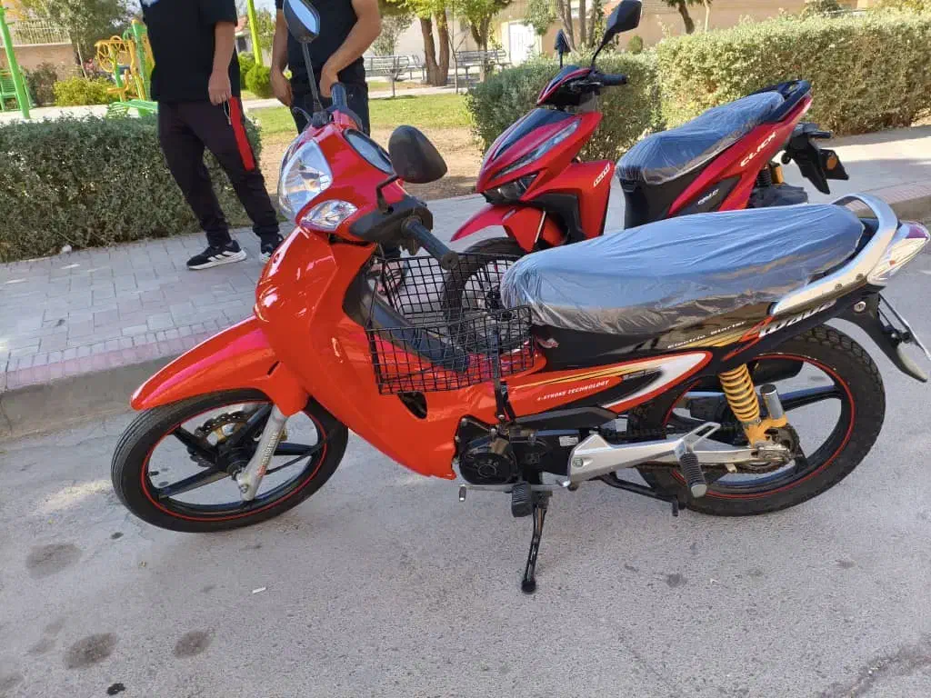 موتور بی کلاج ۱۲۵ نامی در حد|موتورسیکلت|شاهین‌شهر, شهرک پردیس|دیوار