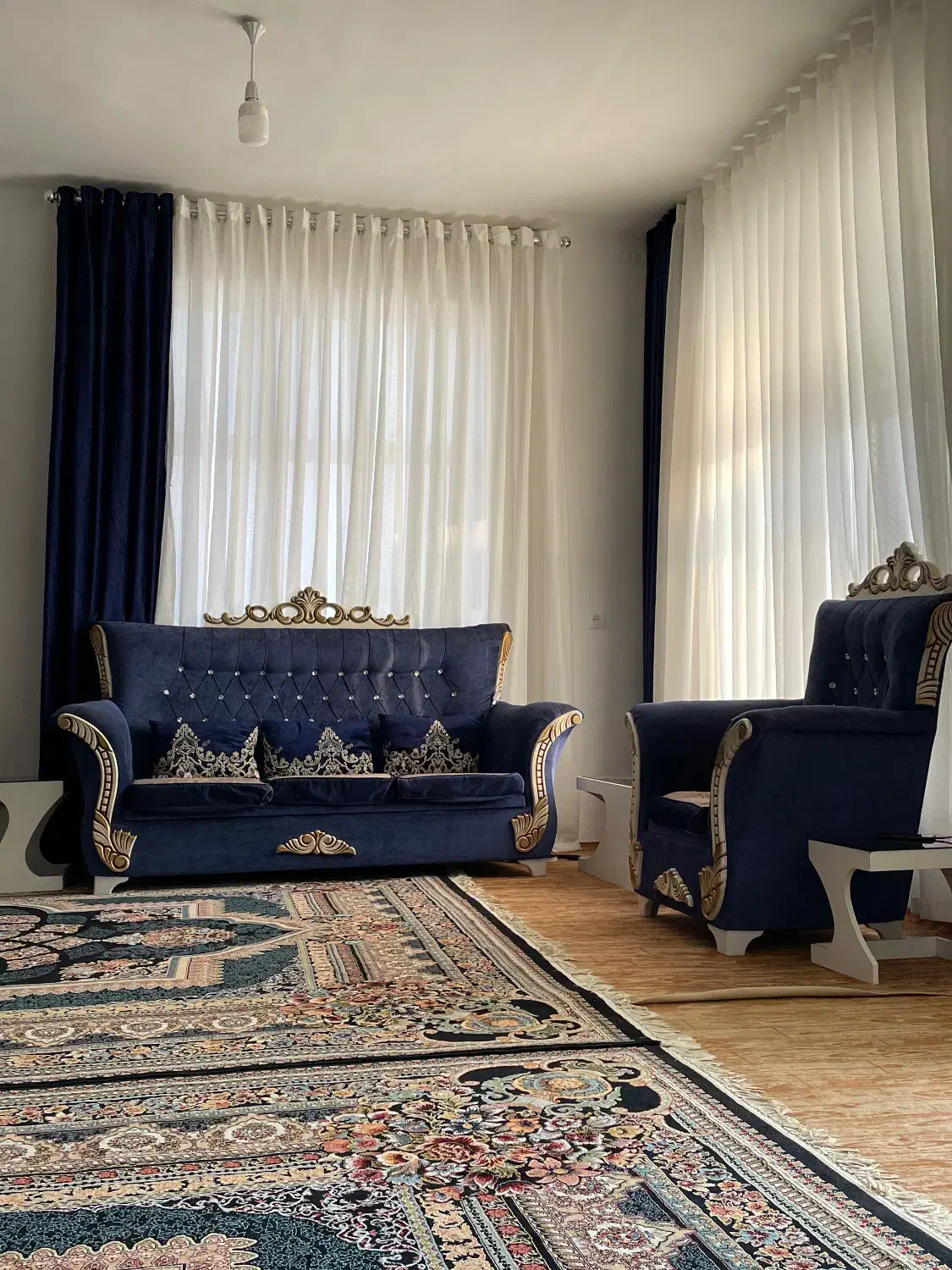 مبل ۷نفره|مبلمان خانگی و میز عسلی|آشخانه, |دیوار