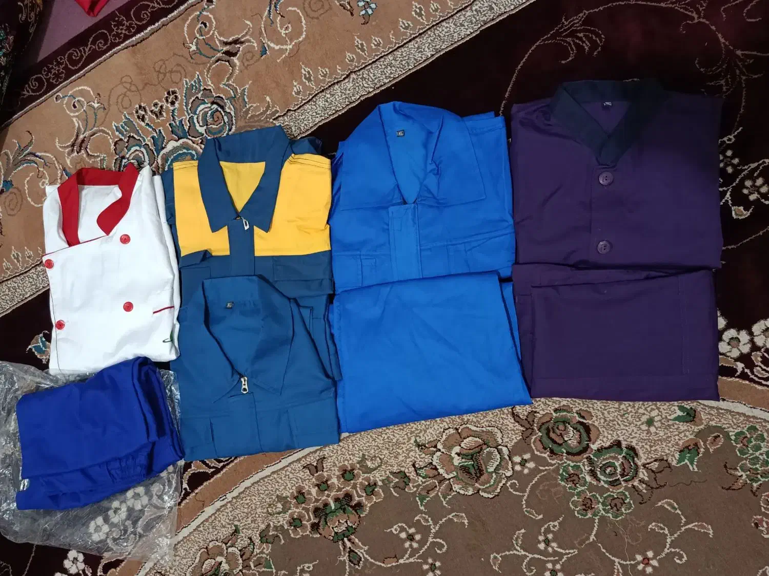 لباس کار|لباس|شیراز, شاه قلی بیگی|دیوار