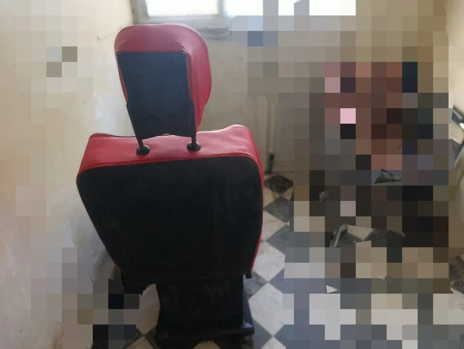 دوعدد صندلی ارایشگاه طرح برقی|آرایشگاه و سالن‌های زیبایی|کرمانشاه, |دیوار