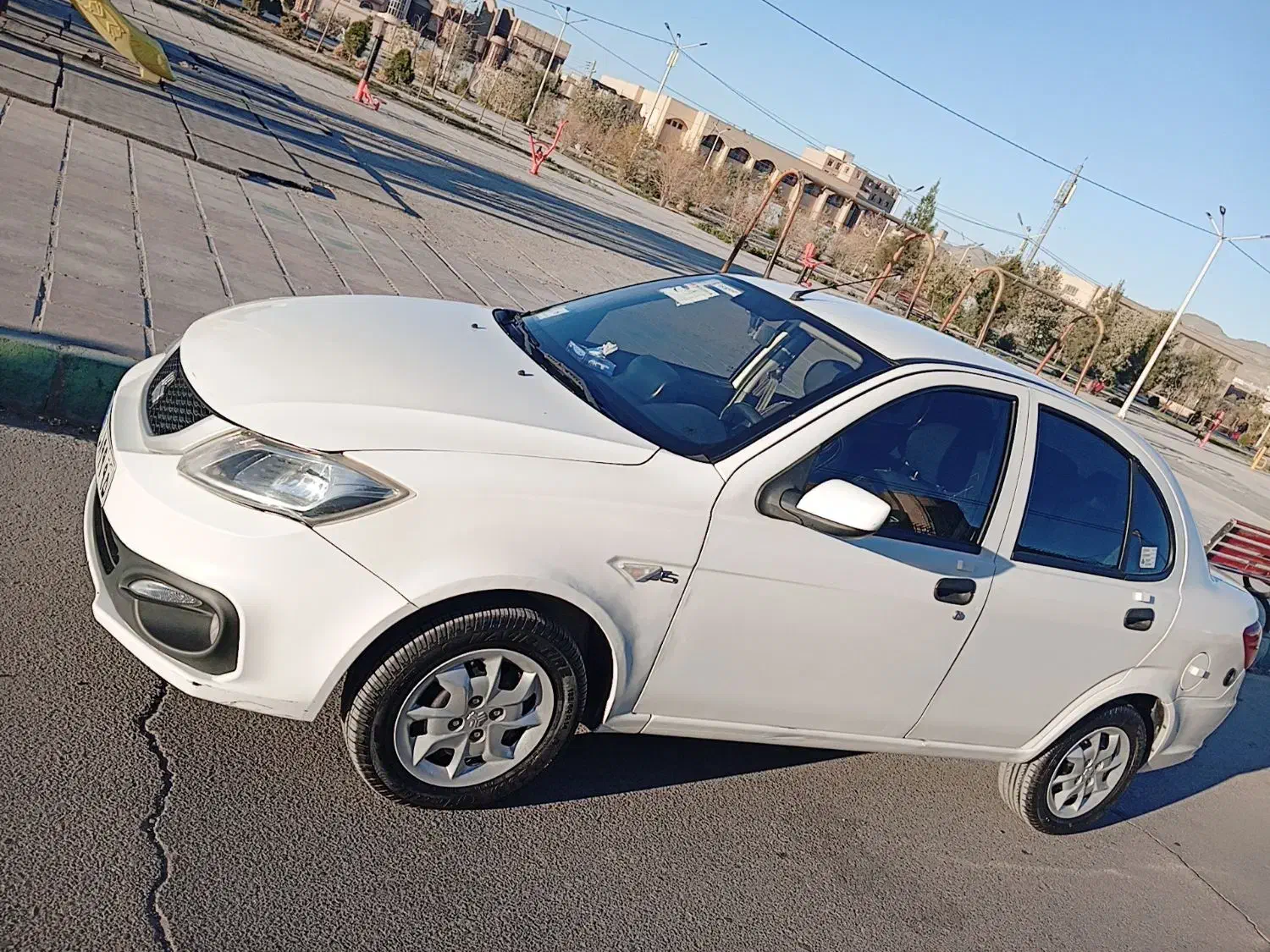 ساینامدل402|خودرو سواری و وانت|زاهدان, |دیوار