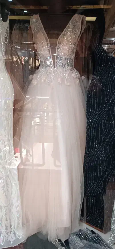 لباس مجلسی|لباس|شهرکرد, |دیوار